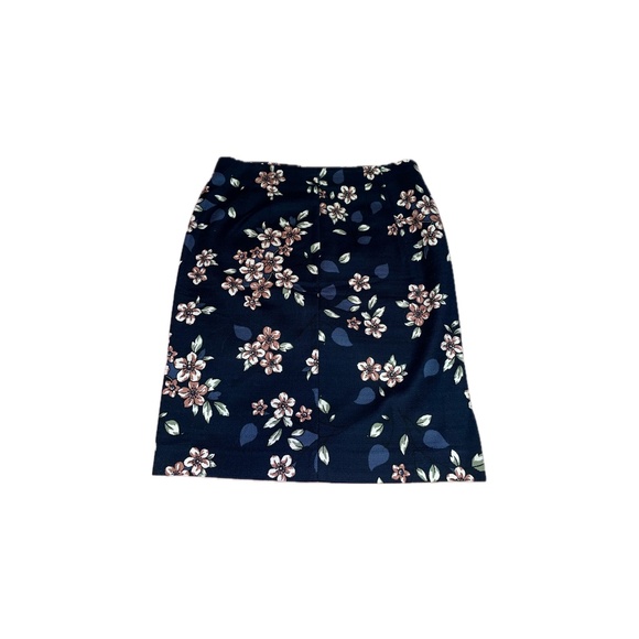 LOFT Outlet (NWT) Navy Blue with White and Pink Flowers (10) - Picture 2 of 2